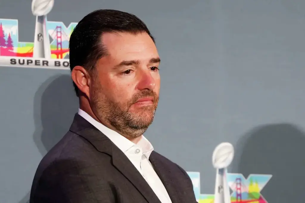 NFL owner's prostitution arrest puts top Dem committee on defense: 'So desperate for cash' - Fox News