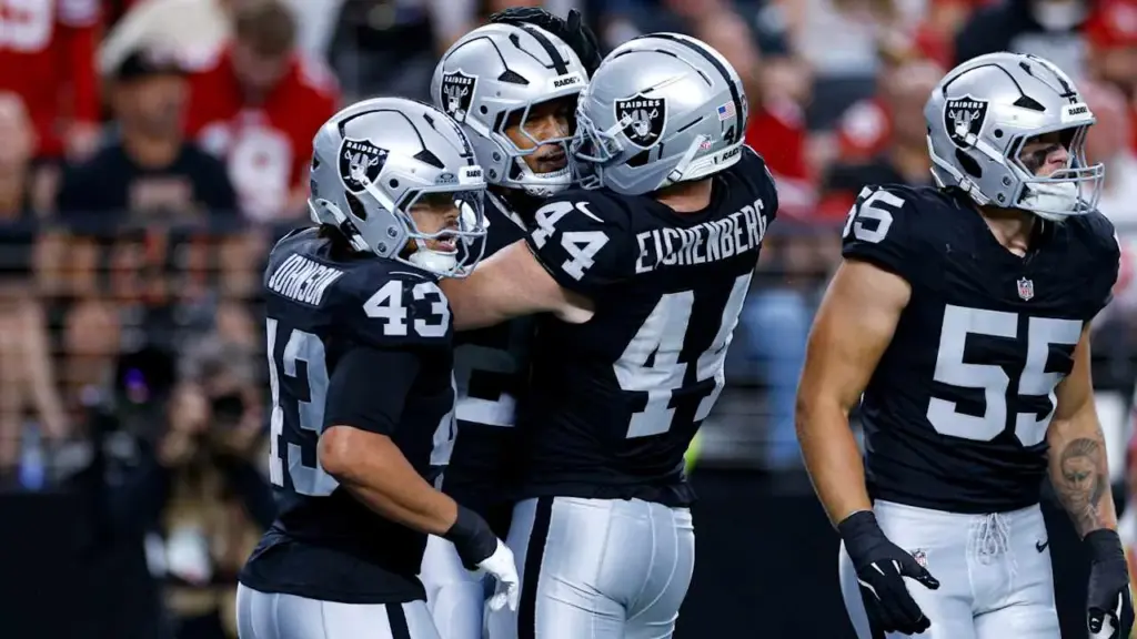 Kubiak mum on Raiders starter as Fernando Mendoza struggles