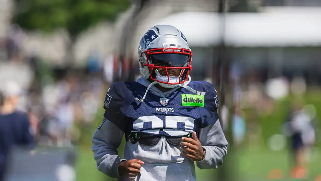 Drake Maye struggled during two-minute drill, and other takeaways from Day 11 of Patriots training camp - Boston.com