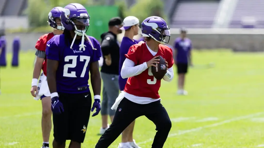 Vikings Training Camp Observations: Jamal Adams Switches Jersey & Roles - Minnesota Vikings