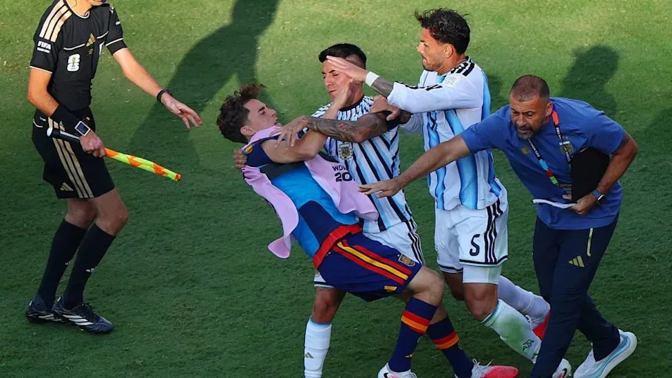 Leandro Paredes Hit With 10-Game Ban for World Cup Final Brawl