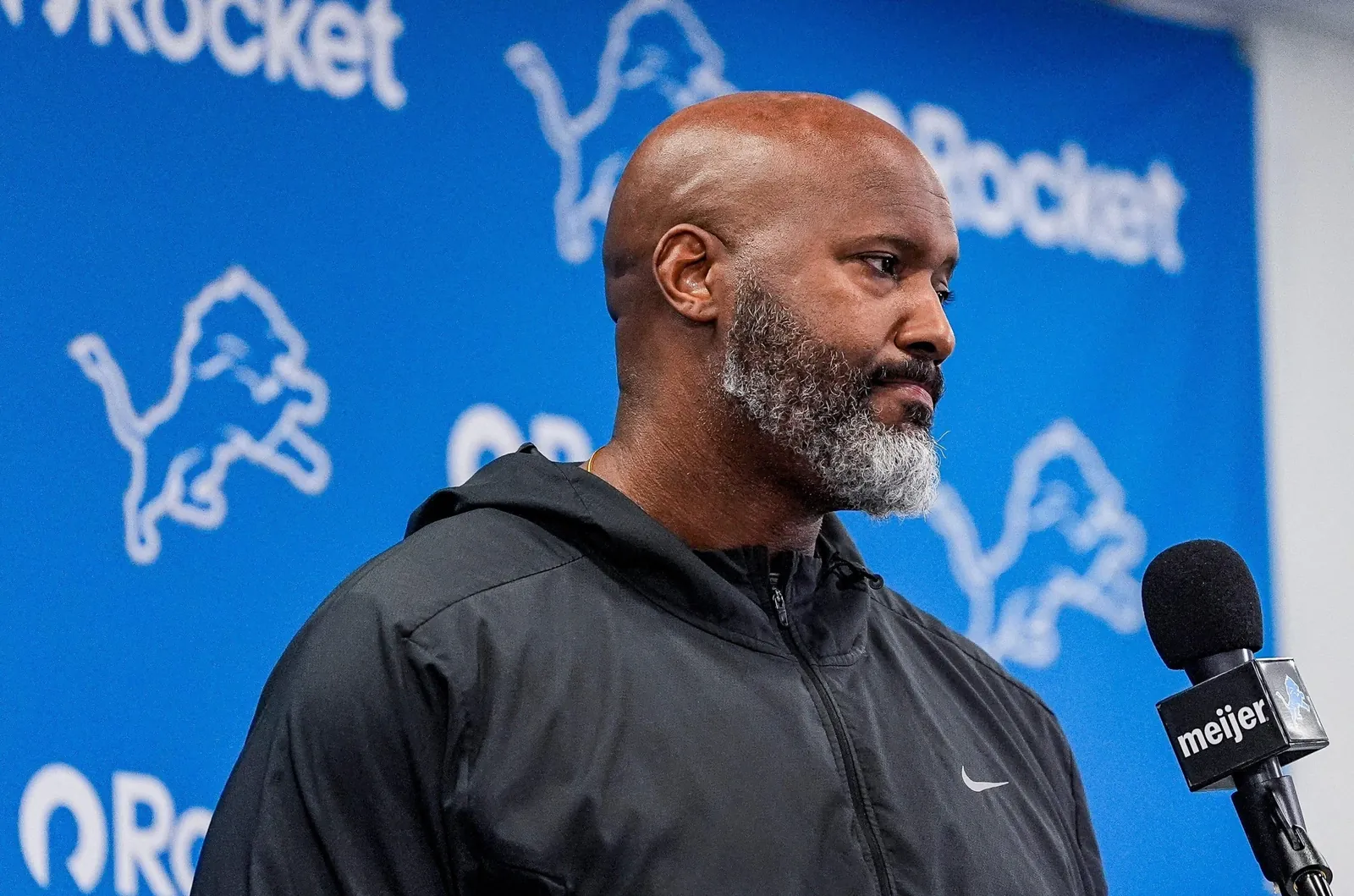 Lions GM Brad Holmes speaks on Jahmyr Gibbs’ contract hold-in