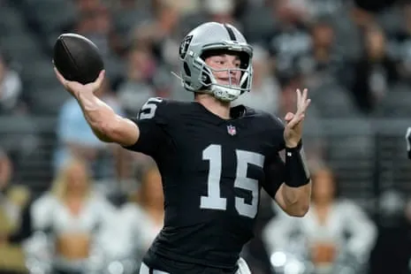 Las Vegas Raiders quarterback Fernando Mendoza throws against the Arizona Cardinals during the first half of Thursday’s preseason game.
