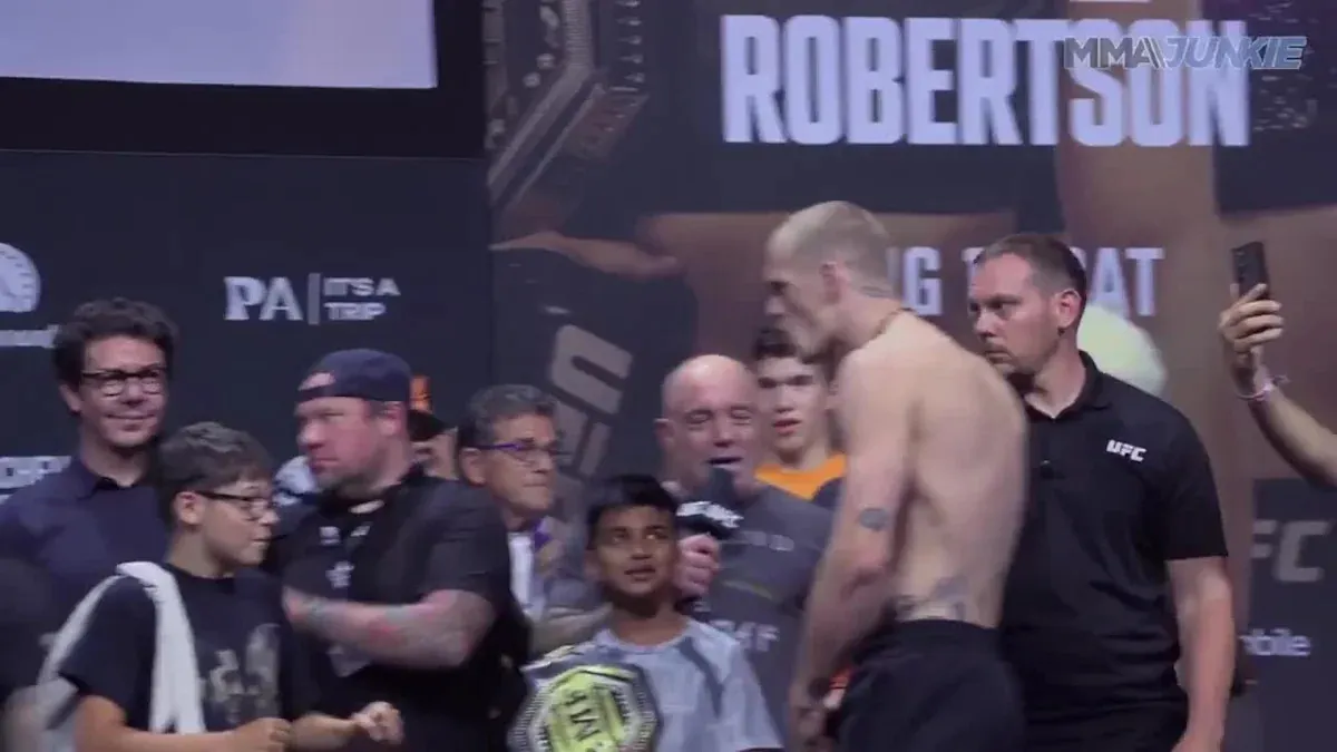 Islam Makhachev trades words with Ian Machado Garry at final faceoff | UFC 330 ceremonial weigh-ins